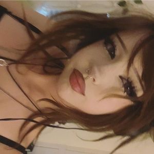 Meet your Posher, Esmeralda